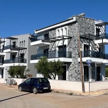 Hasi Three Bedroom Duplex *