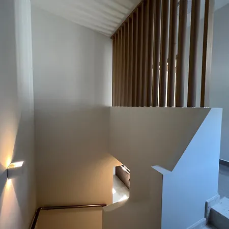 Lägenhet Hasi Three Bedroom Duplex