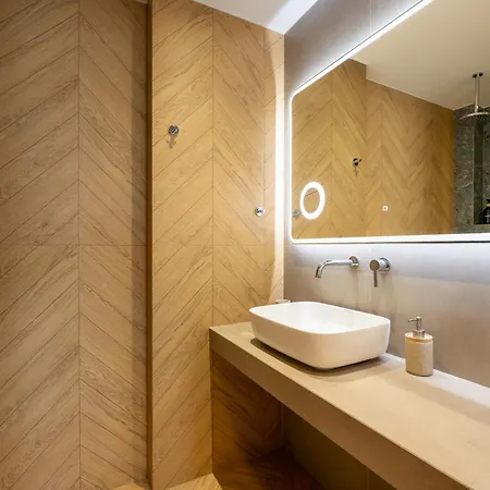 Hasi Three Bedroom Duplex Nea Moudania