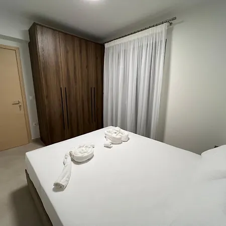 Hasi Three Bedroom Duplex شقة نيا موذانيا